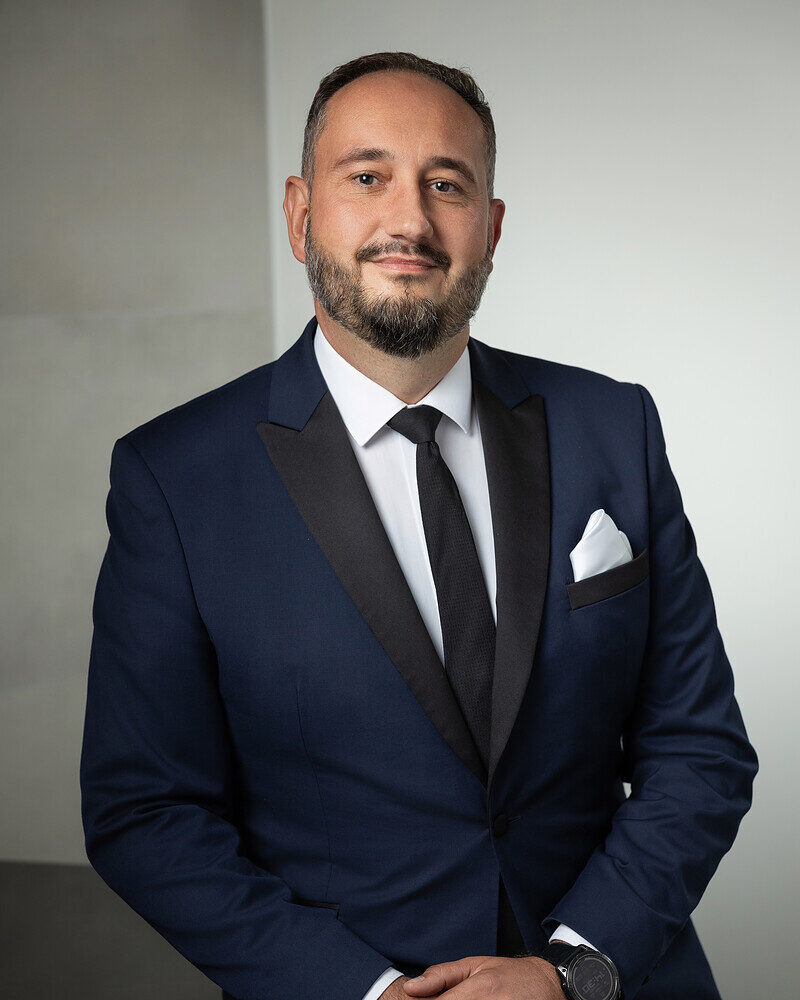 dr Mariusz Czternastek